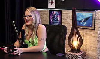 Comecei liberal, importa grande, sabendo fazer sexo t&aacute_ Bruna Carlos