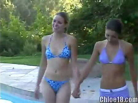 teen lesbians Chloe