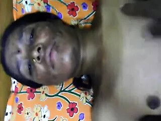 Aunty getting naked body groped Wowmoy