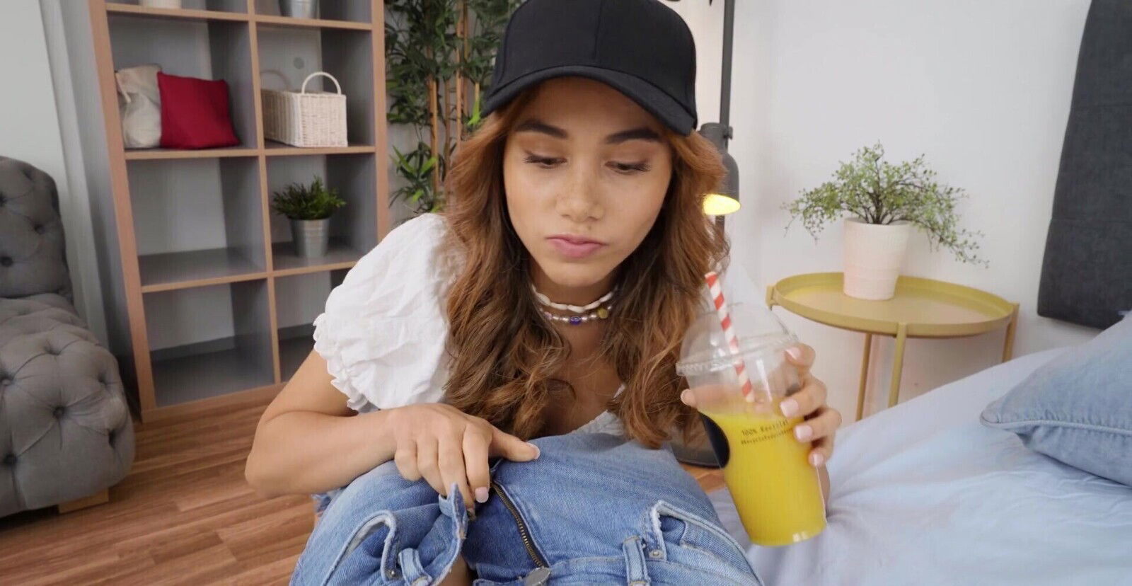 HD POV video of lovely Marina Gold sucking her man's dick