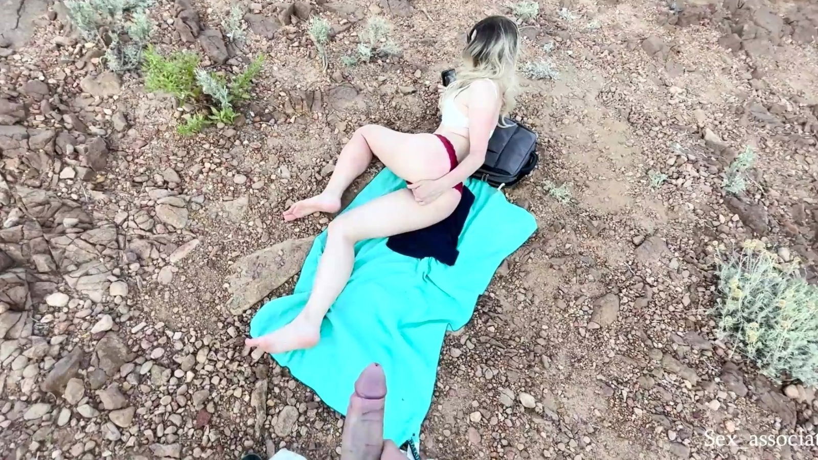 Blonde hooker tricked into fuck public beach