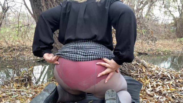 Inserting plug luxurious outdoors.