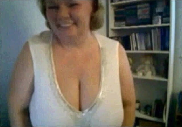fat sexy mature webcam