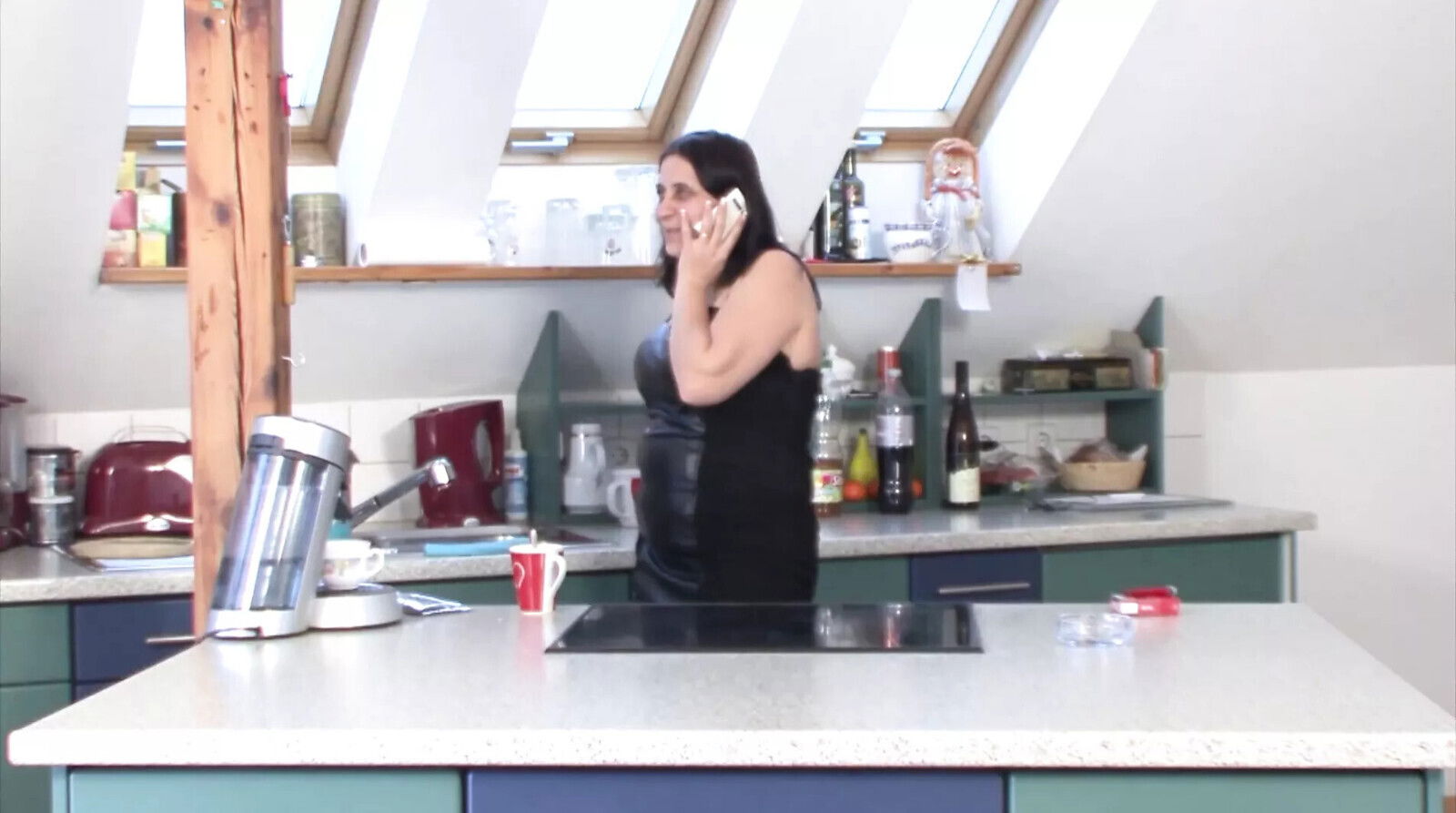 Chubby cougar fucked really hard