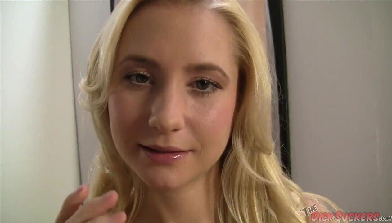 Petite Odette Delacroix sucking dick