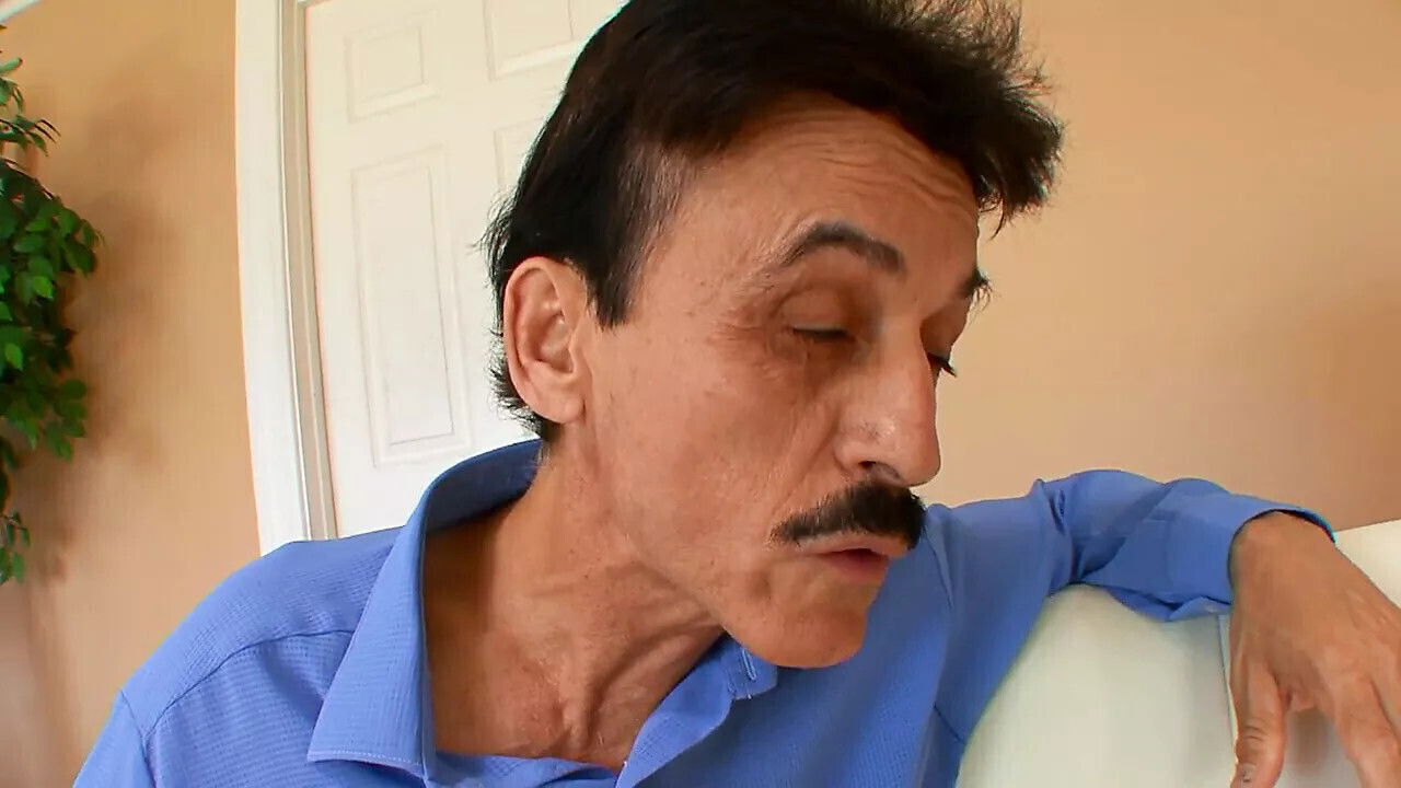 Jamie Applegate sexy blonde sucks fucks