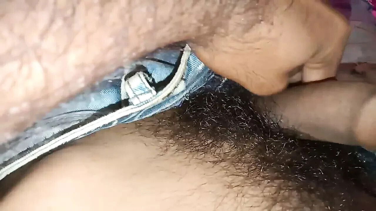 RAVISHING BLONDE WITH NICE BUTT DOUBLE PENETRATED