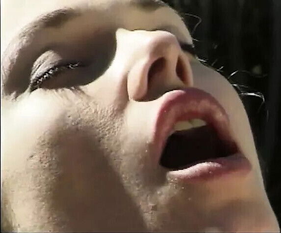 Slutty young chick heels suck takes outdoors