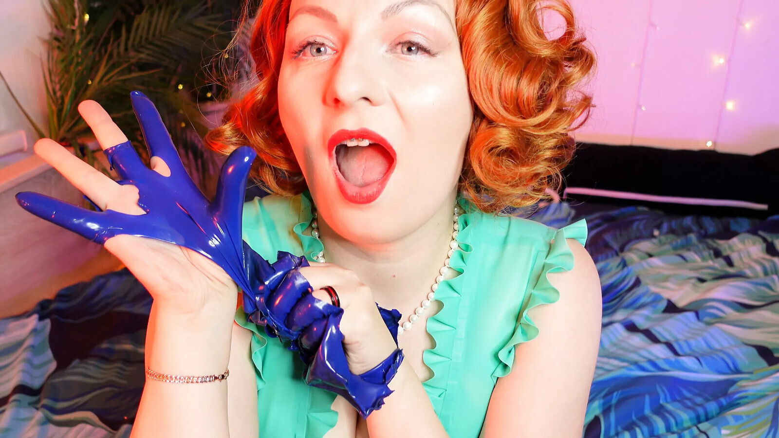 Latex Ripped Damaged Gloves Destroyed Rubber Gloves Fetish video