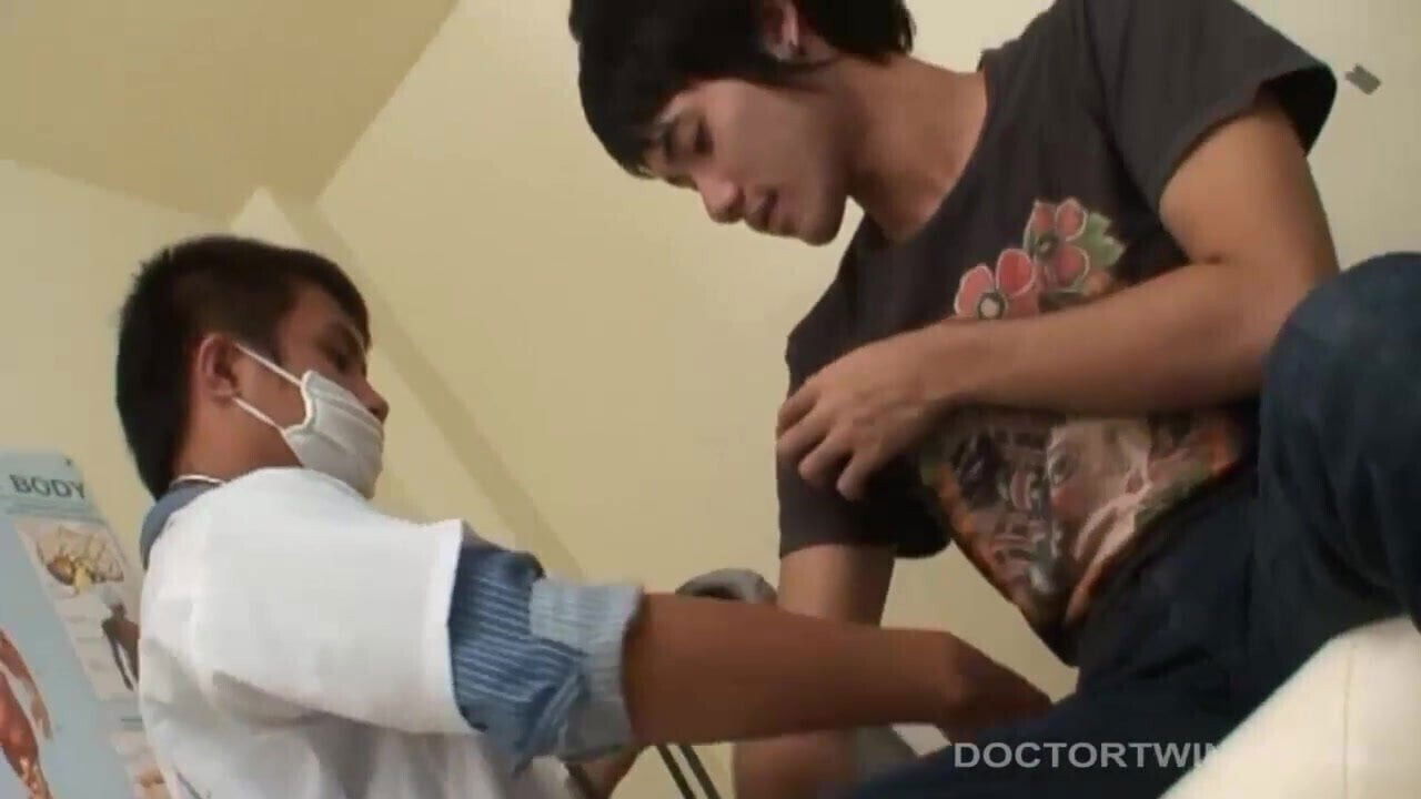 Asian Twinks Bareback