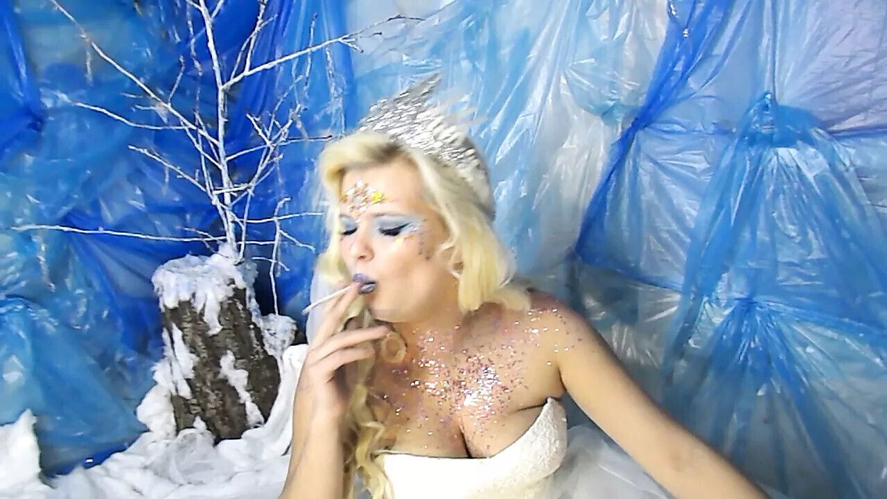 Smoking Queen Milf Smoking Fetish