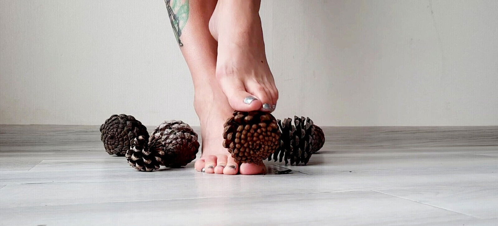 Foot fetish Dominatrix Nika. trampling cones with feet. Sexy feet toes