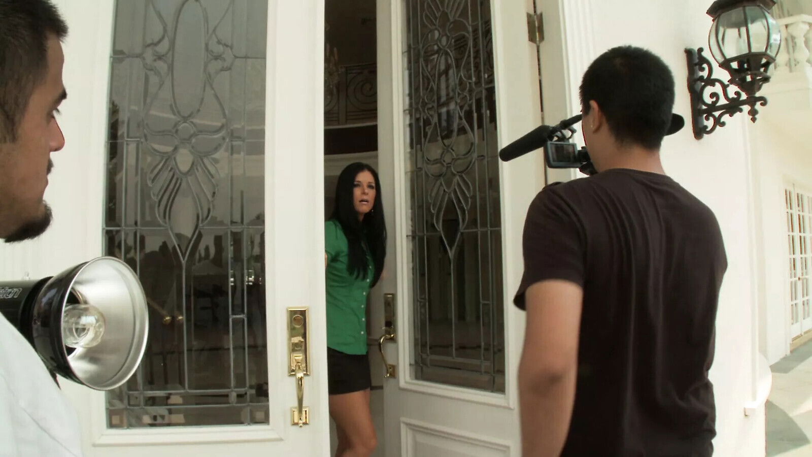 brunette gives cunt middle interview!