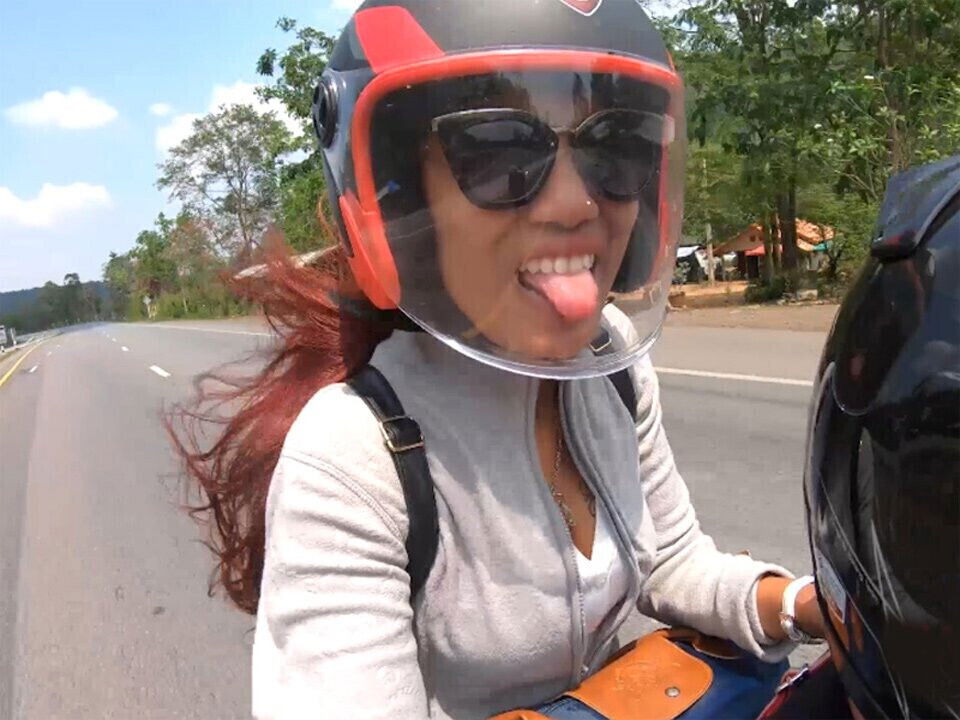 butt Thai amateur teen girlfriend public coffee shop