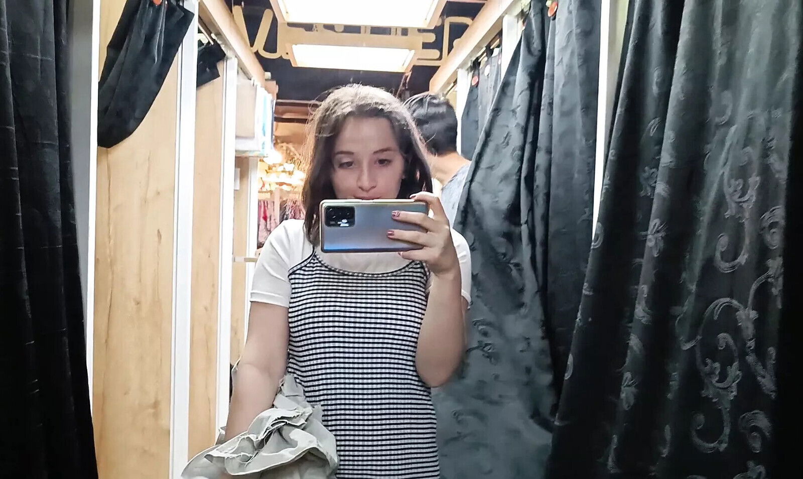 PUBLIC, GIVE BLOWJOB UNTIL CUMMING, CLOTHES STORE