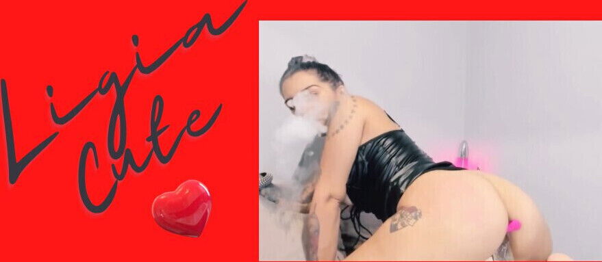 Ligia showing whole petite body playing with toys online, excited after some vids