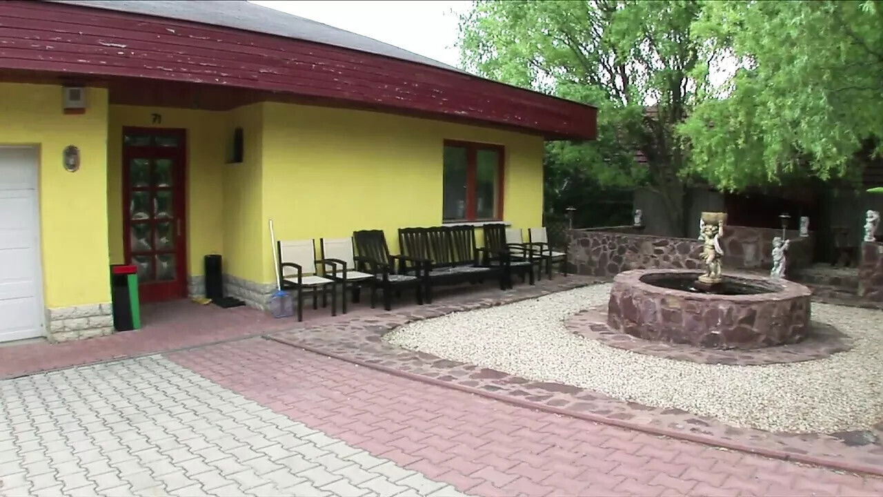 Lonely Housewives Begging Episode