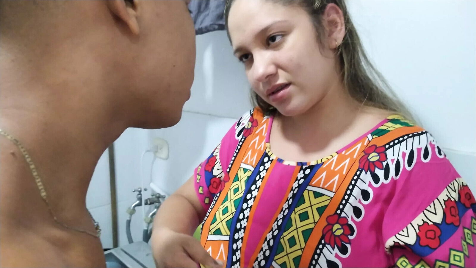 suck stepsister's delicious pussy laundromat.