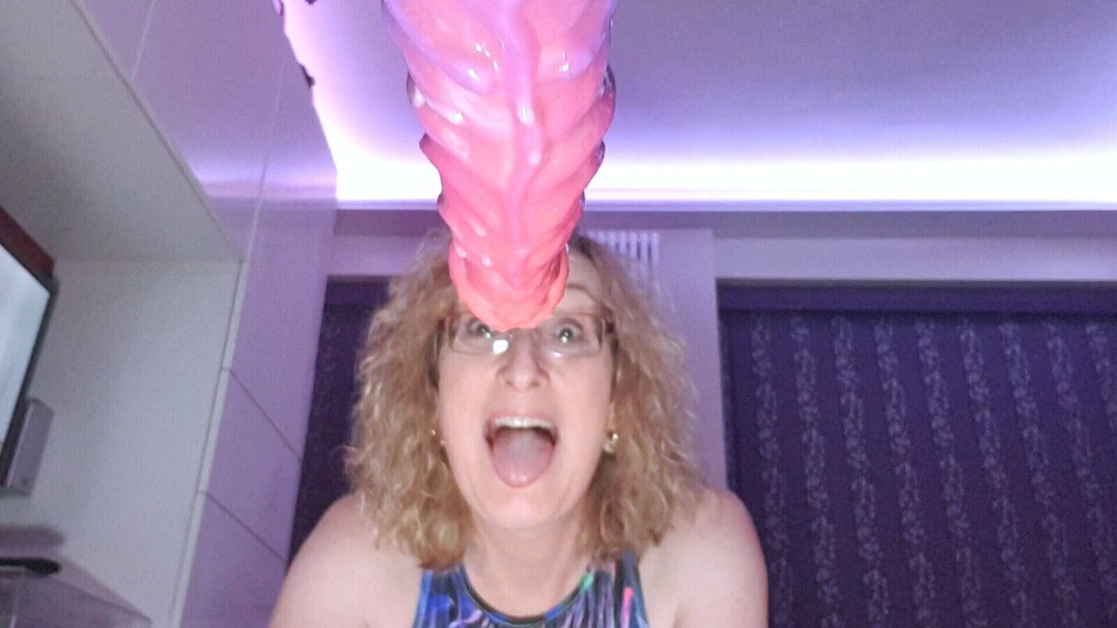 Getting fucked dragon style dildo ducking machine