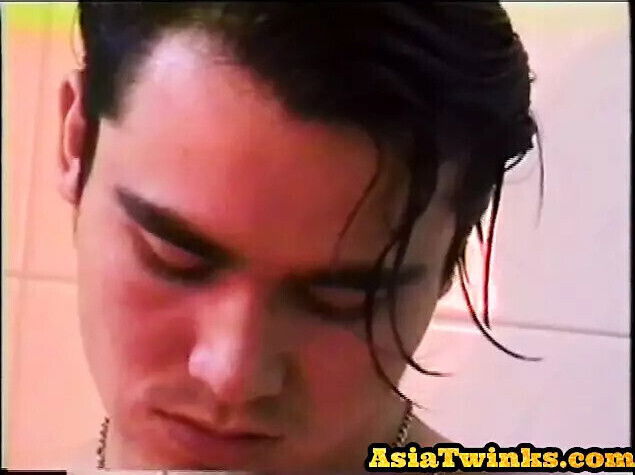 Asian handsome amateur twink jerks bathroom