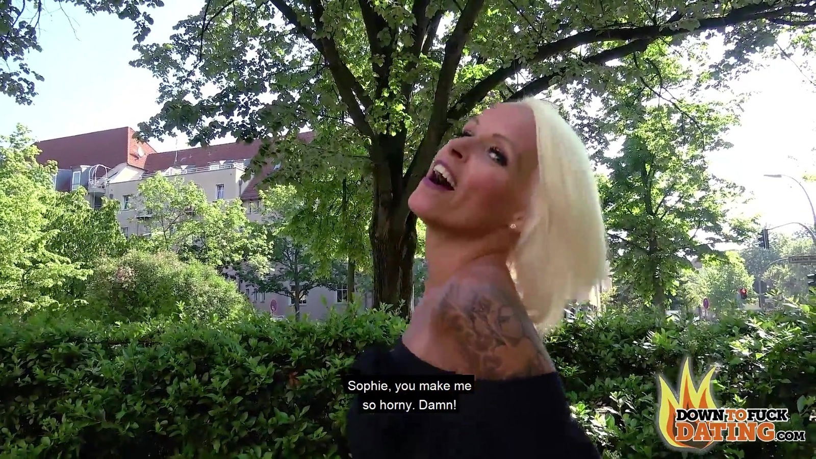 Blonde woman enjoys while sucking dick Sophie Logan