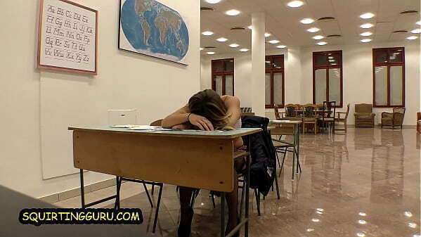 COLLEGE PAWG Lara West SQUIRTING Fantasy Cums True