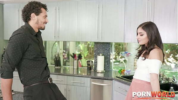 Cheating Girlfriend Emily Willis Gets Drenched After Sucking Fucking Threesome