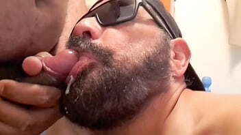 CARAS, MINHA BOCA RABO