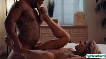 Wanna straight fucking busty transexual stepsis?