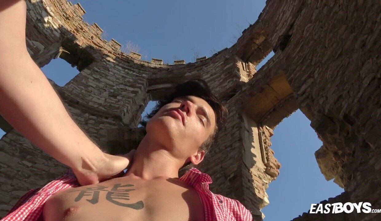 Homo france, korean moron, tongue kissing kiss