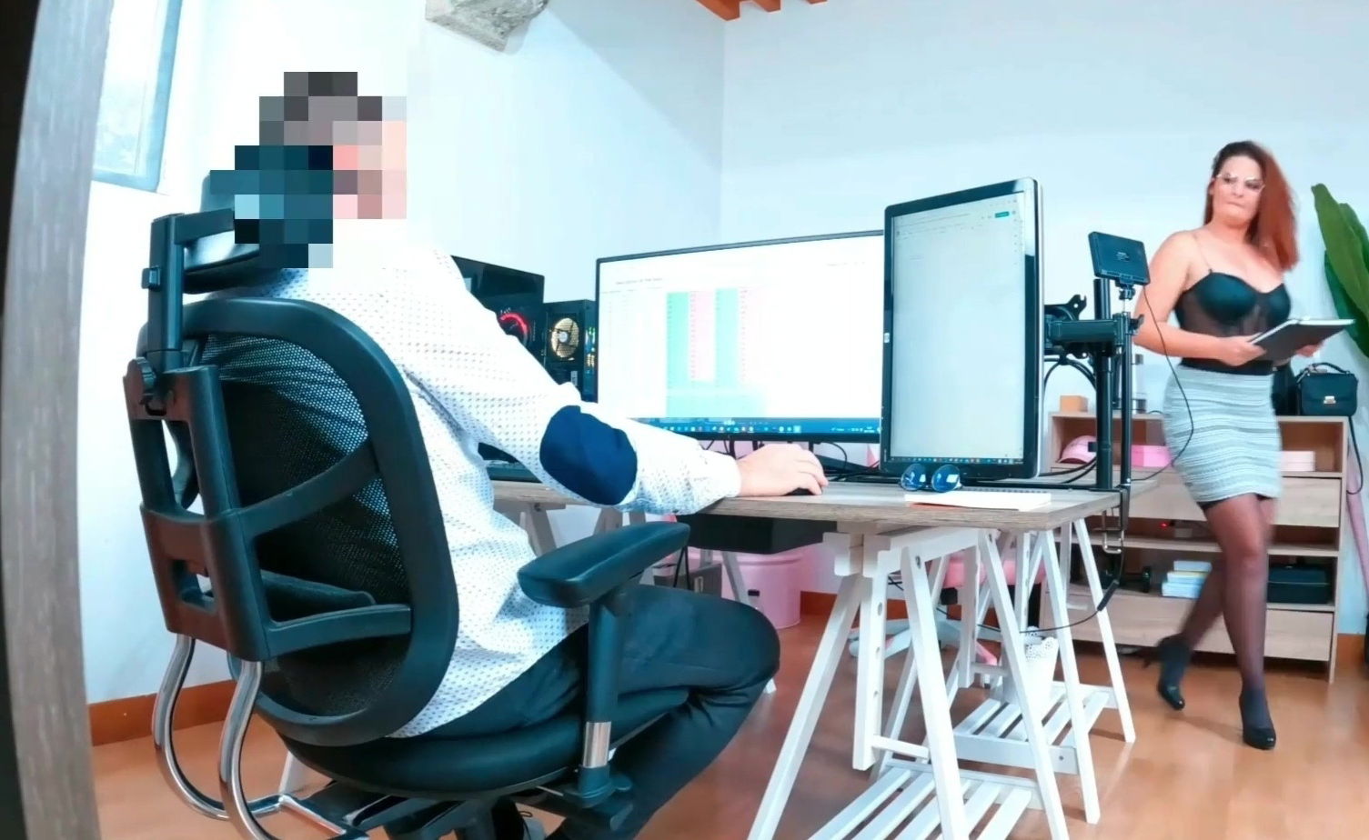 Redhead secretary fucked boss