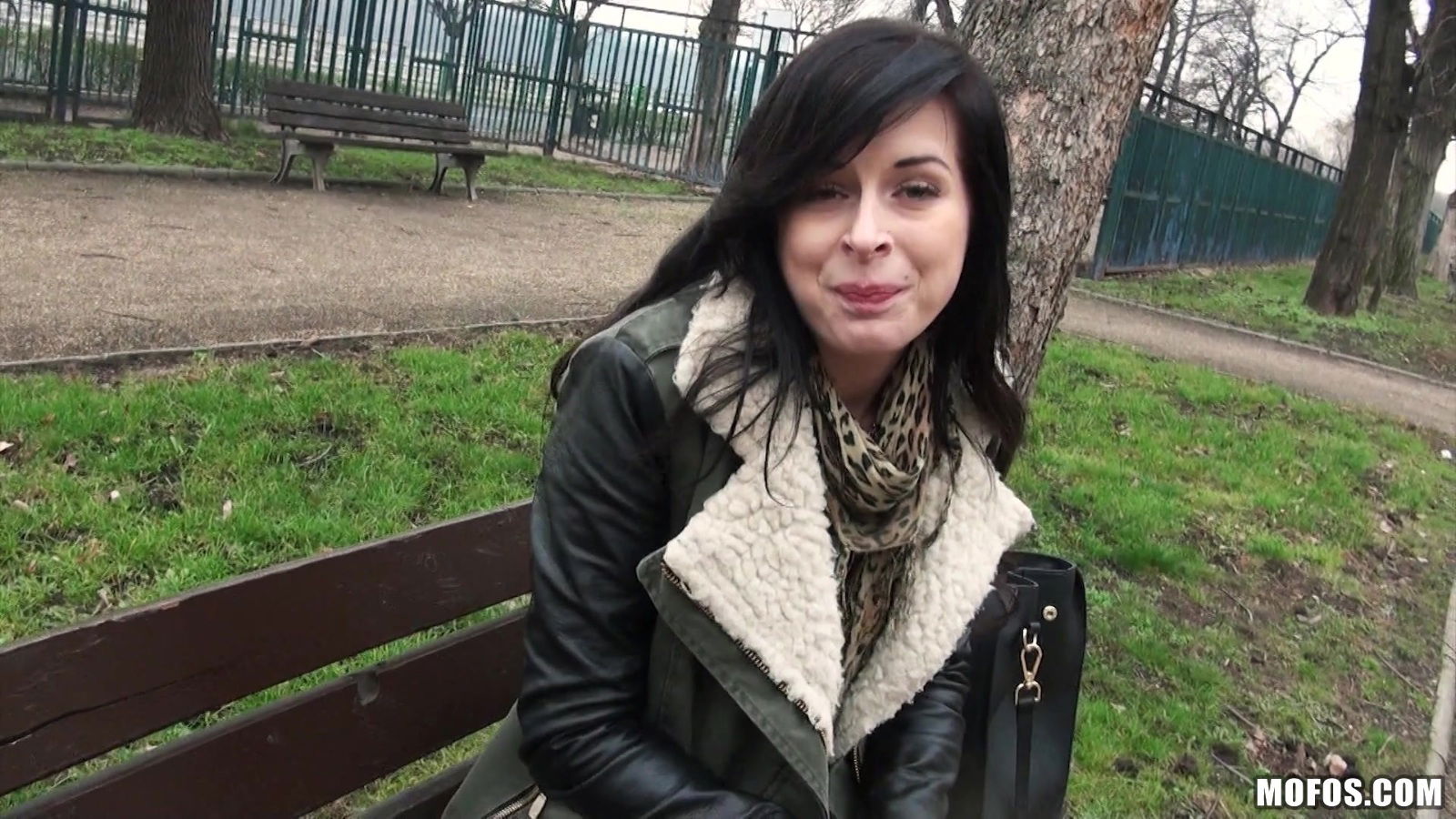 video Daniella Rose with shaved pussy getting fucked