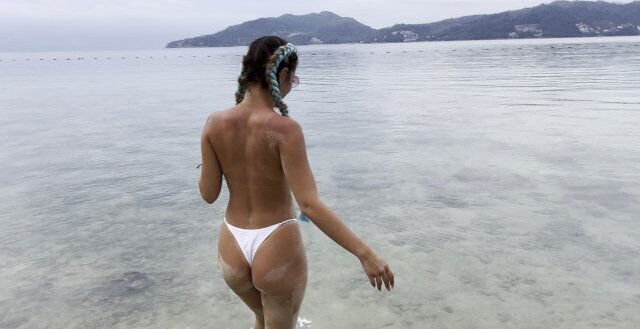 Naked slut Habibi naked beach (Phuket-Thailand) Habibi ponovo gola plazi (Puket-Tajland)