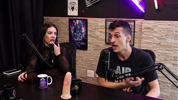 Pedro fala Playboy Santa Caliente quando negra gostosa assusta Negro Del&iacute_cia Dieni Ga&uacute_cha Pedro Albuquerque