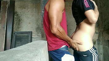 Meu Tio Me Comeu no Quartinho do Caseiro