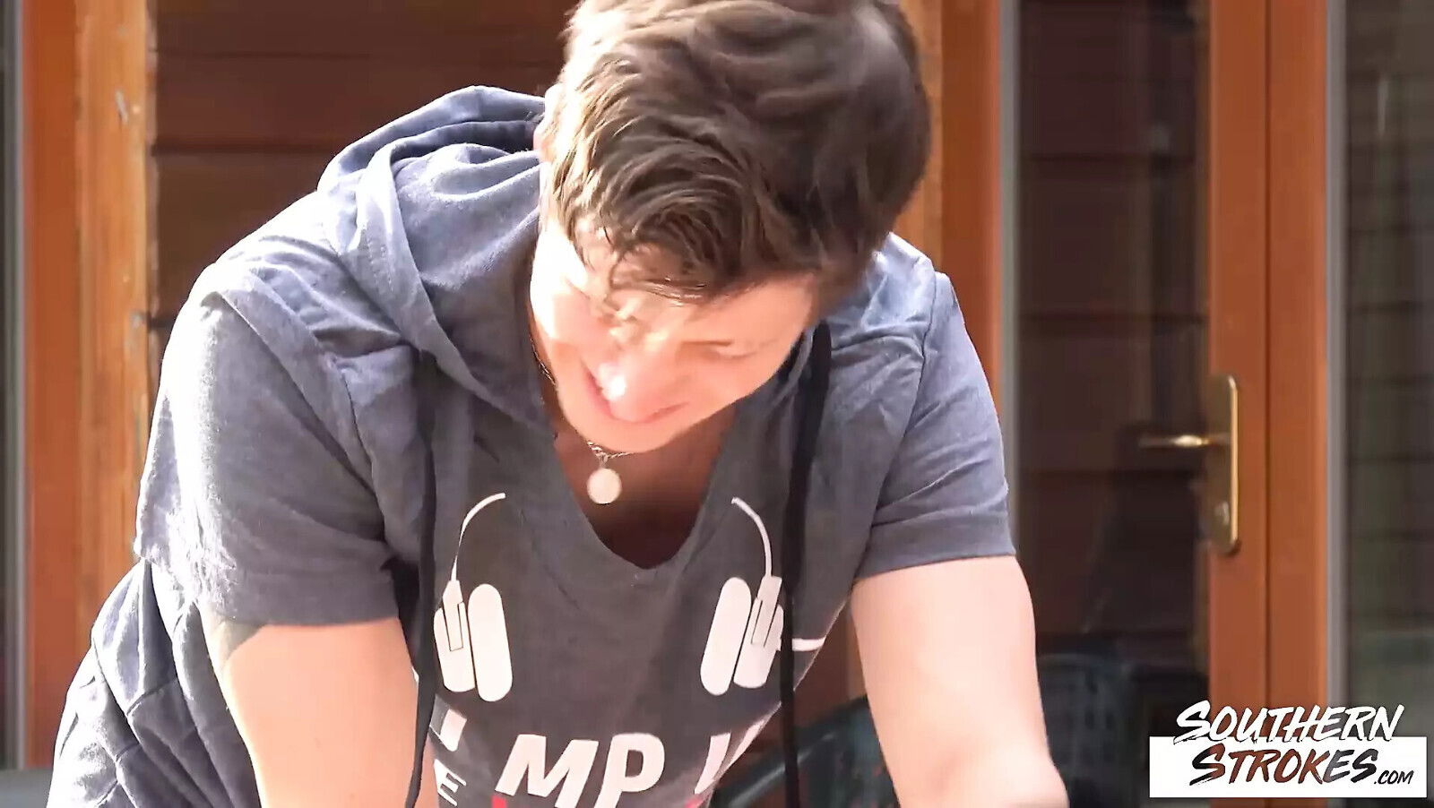 SOUTHERNSTROKES Twink Amato Massages Sheen Outdoor