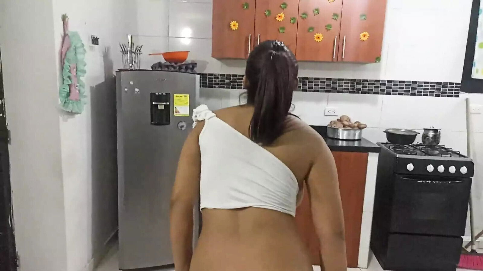 Neighbor Daniela takes advantage when wife goes work come with fuck everyone should have this kind