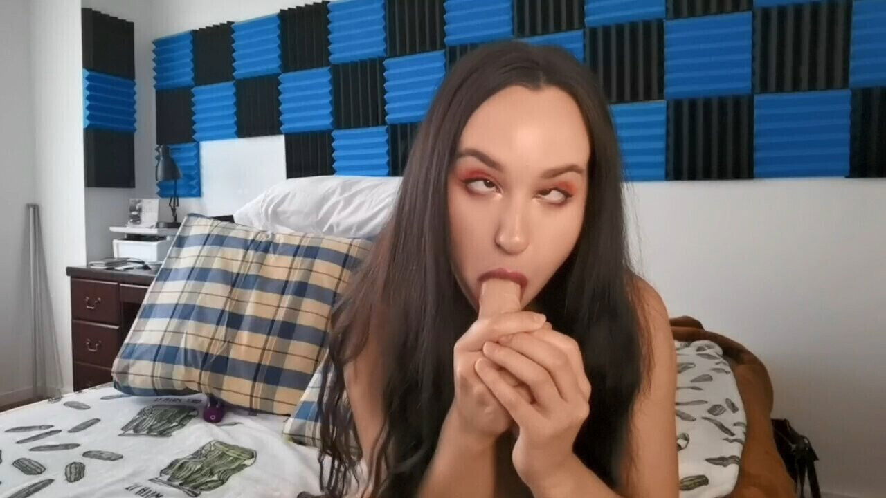 Cute, barely legal teen Fiona Brandy shows hardcore deepthroat skills! rolling choking dildo!