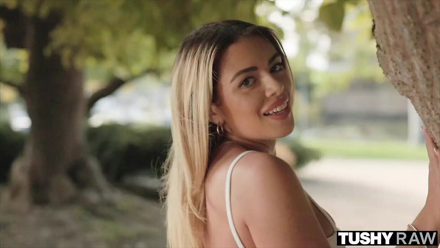 TUSHYRAW Blonde MILF loves stretching tight