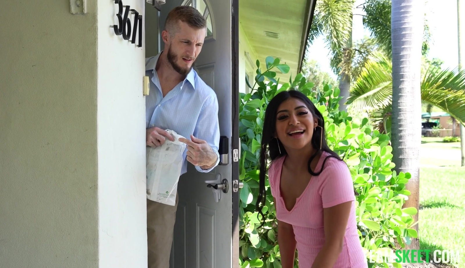 Nice fucking living-room with adorable Latina Binky Beaz