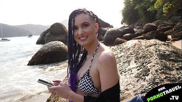 Luara Amaral Super latina with natural