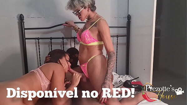 Travesti grande fode casada junto marido corno. Sabrina Prezotte, Leticia Rios marido Cuckold. Breve completo RED!