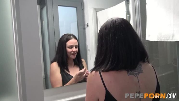 first BLACK COCK! Nuria learns does giant dick feels like inside pussy