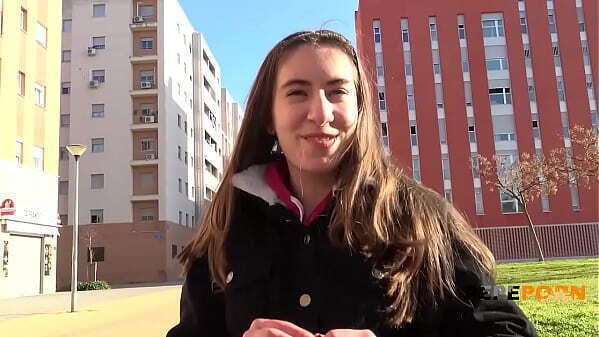 Carolina Lorca learns about from professionals!