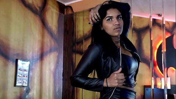 Ella quiere entrada Gratis concierto Bunny pero nada Gratis (ft. eversexlatin compelto XVIDEOS RED)