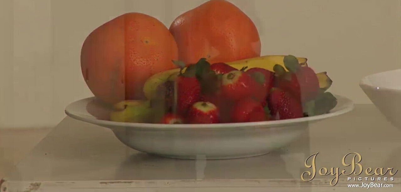 JOYBEAR Erotic Photo Shoot