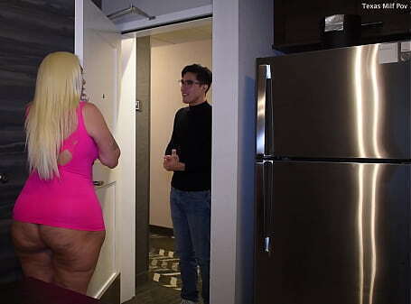 ((Watch This)) Huge PAWG Alexis Andrews Uses Make Young Church CUM!!!