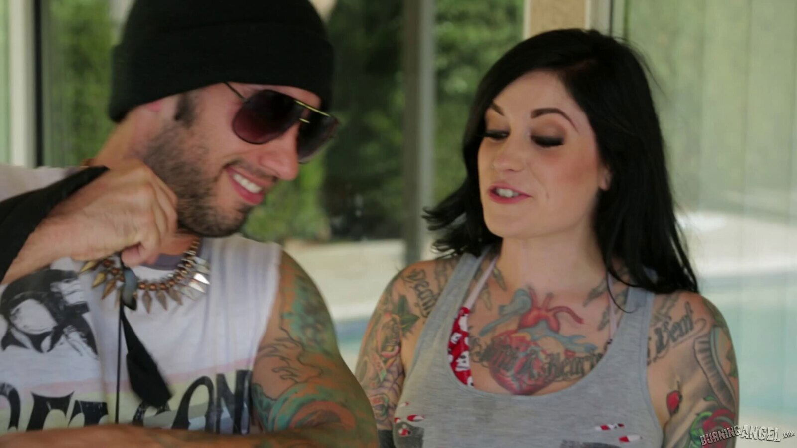 Closeup video hardcore with chubby Hayden Hellfire