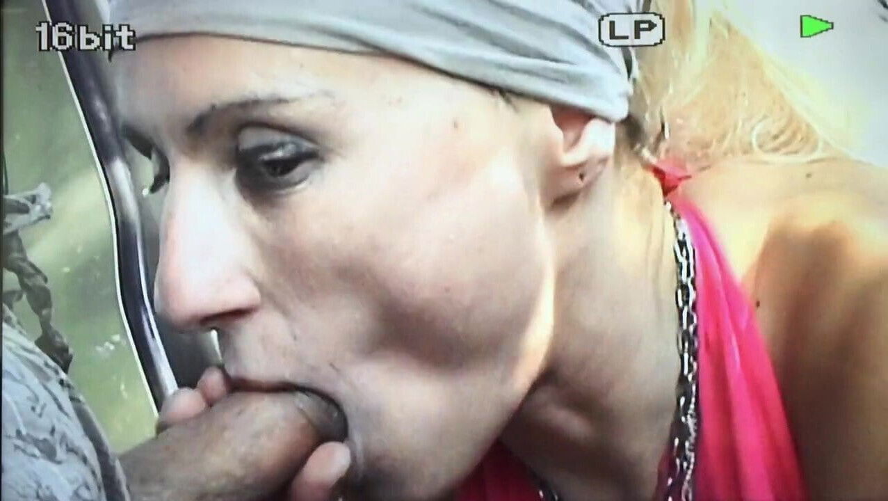 Outdoor BJ with CIM nice little ass 