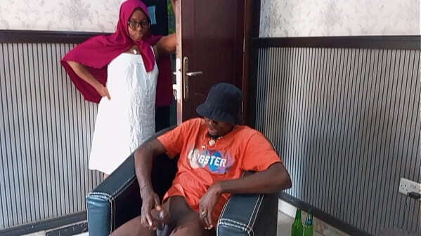 Horny HIJAB housemaid loves sneaking around(full video Xvideos Red)